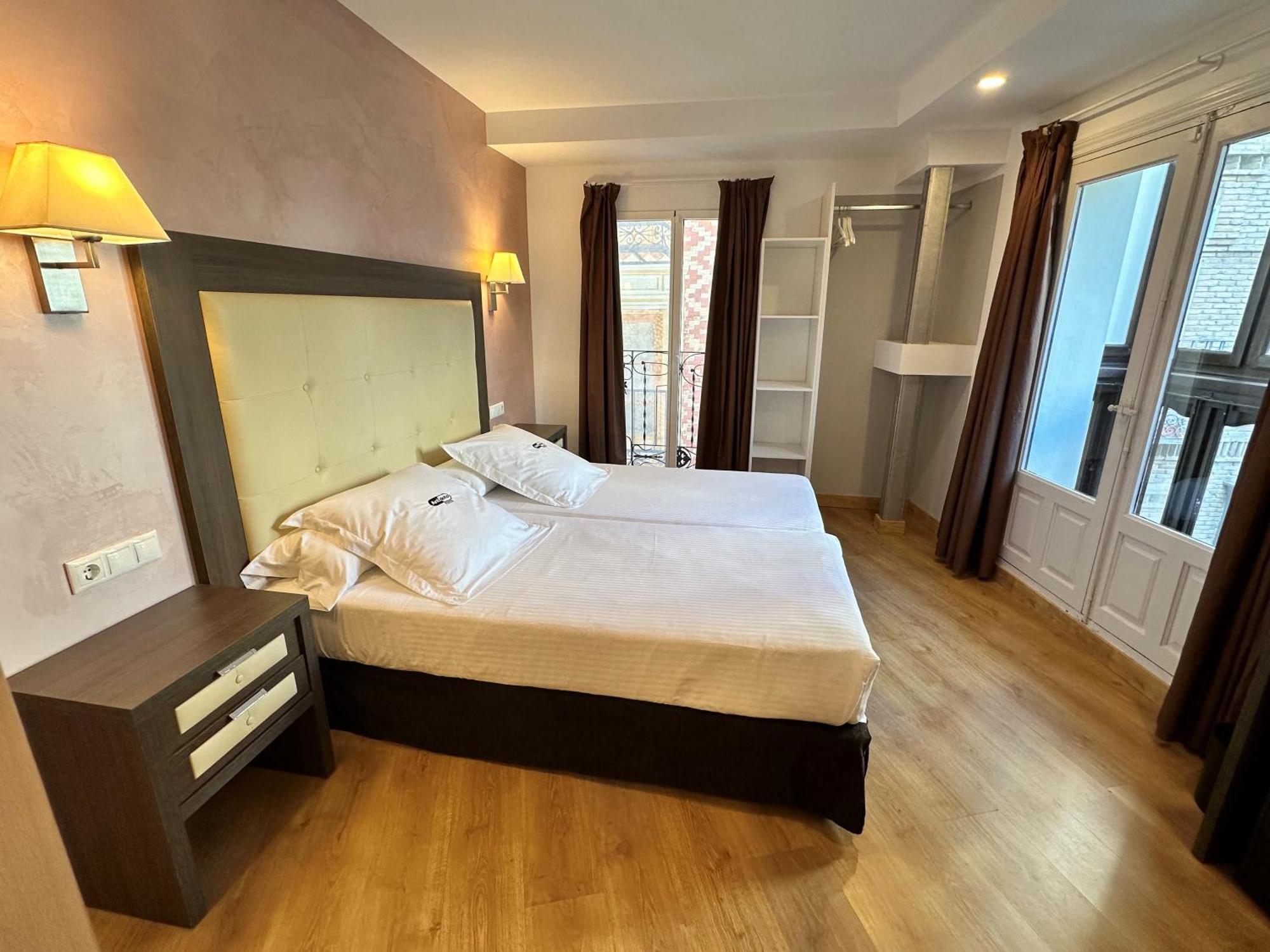 Antidoto Rooms Zocodover Check-In On Line Toledo Exterior foto
